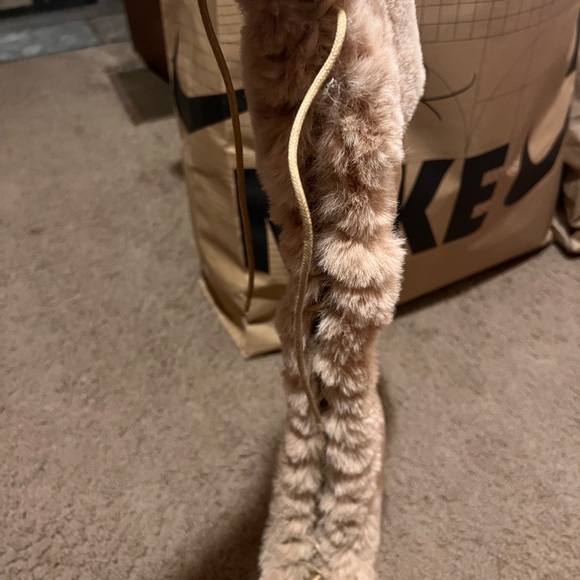 Tan lace up 4inch heel boot - Picture 5 of 5